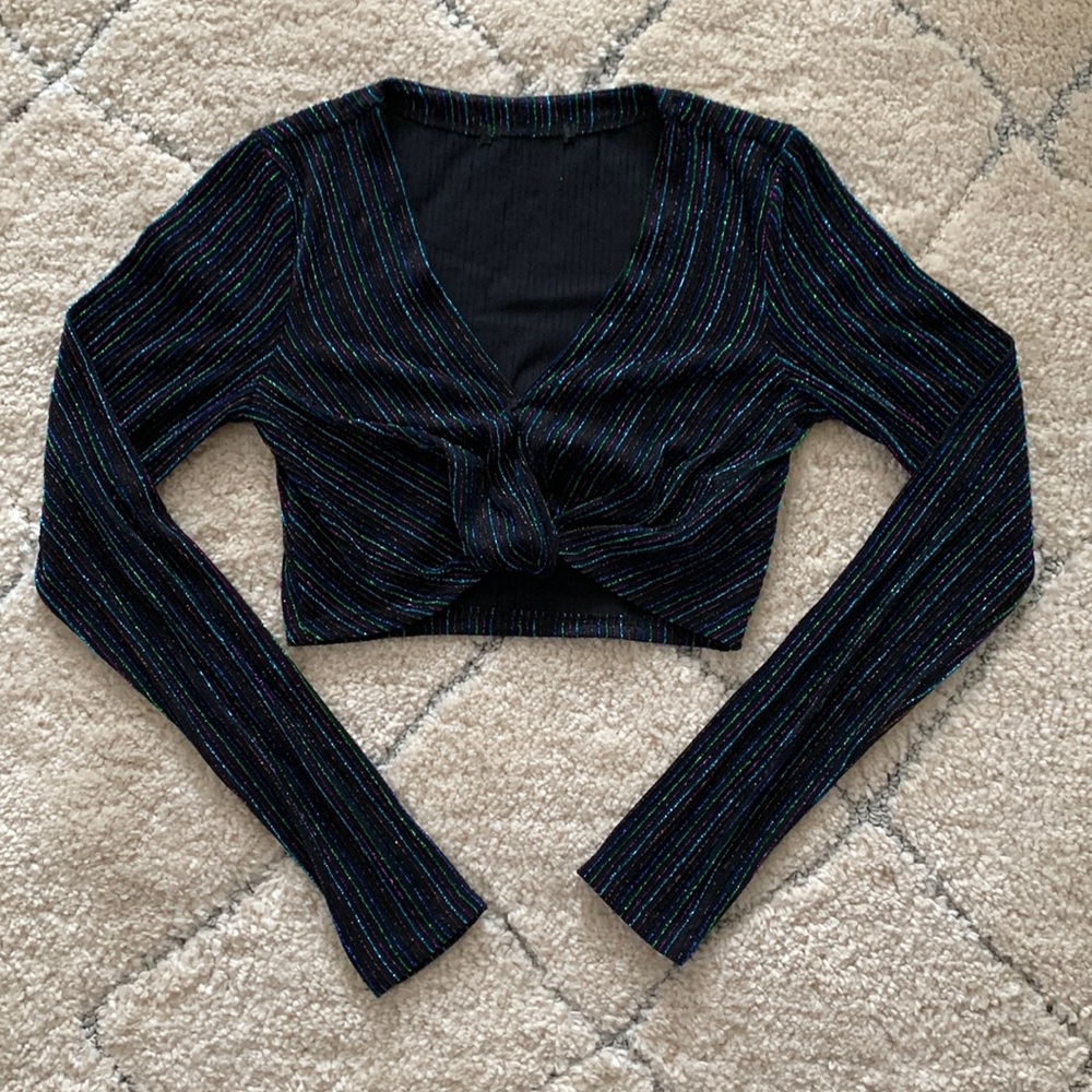 LONG SLEEVE CROP TOP